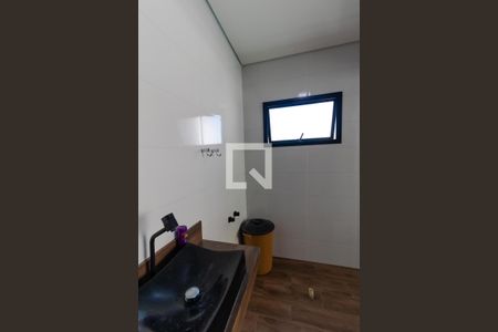 Casa à venda com 200m², 3 quartos e 2 vagasBanheiro da Suíte 03 