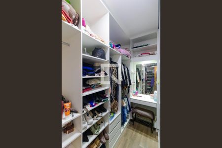 Casa à venda com 200m², 3 quartos e 2 vagasCloset da Suíte 03 