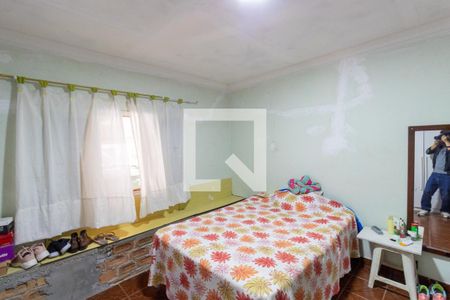 Casa à venda com 244m², 3 quartos e 2 vagasQuarto 2