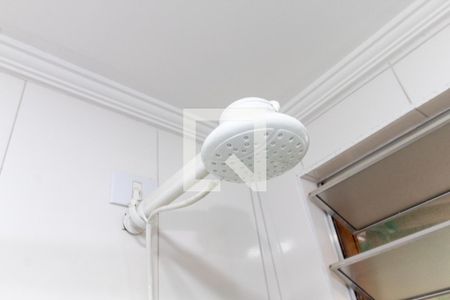 Casa à venda com 244m², 3 quartos e 2 vagasChuveiro