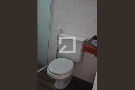 Casa à venda com 173m², 3 quartos e 2 vagasBanheiro