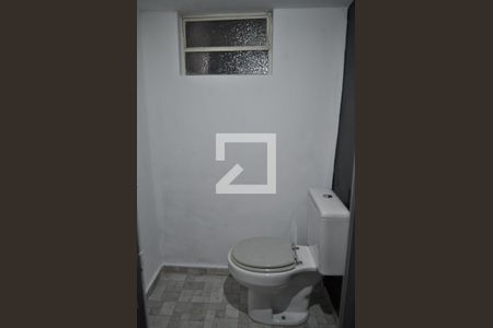 Casa à venda com 173m², 3 quartos e 2 vagasBanheiro Corredor