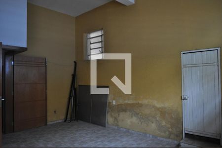 Casa à venda com 173m², 3 quartos e 2 vagasGaragem