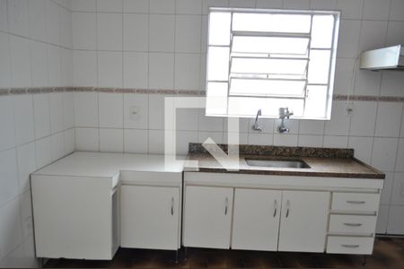 Casa à venda com 173m², 3 quartos e 2 vagasCozinha