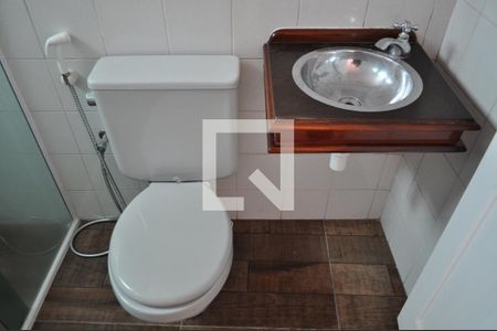 Casa à venda com 173m², 3 quartos e 2 vagasBanheiro