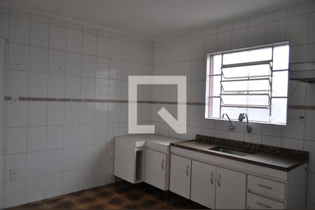 Casa à venda com 173m², 3 quartos e 2 vagasCozinha
