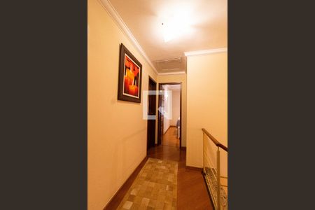 Casa para alugar com 670m², 4 quartos e 4 vagas Casa para alugar com 670m², 4 quartos e 4 vagasCorredor dos Quartos