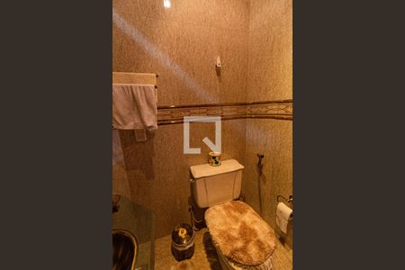 Casa para alugar com 670m², 4 quartos e 4 vagas Casa para alugar com 670m², 4 quartos e 4 vagasLavabo