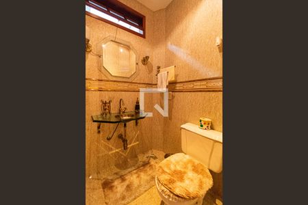 Casa para alugar com 670m², 4 quartos e 4 vagas Casa para alugar com 670m², 4 quartos e 4 vagasLavabo