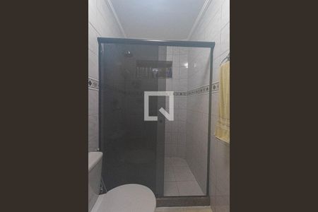 Casa para alugar com 670m², 4 quartos e 4 vagas Casa para alugar com 670m², 4 quartos e 4 vagasBanheiro da Suíte 2