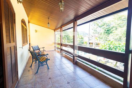 Casa para alugar com 670m², 4 quartos e 4 vagas Casa para alugar com 670m², 4 quartos e 4 vagasVaranda da suíte 1