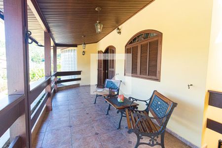 Casa para alugar com 670m², 4 quartos e 4 vagas Casa para alugar com 670m², 4 quartos e 4 vagasVaranda da suíte 1