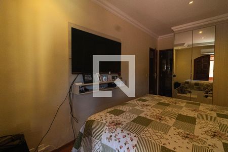 Casa para alugar com 670m², 4 quartos e 4 vagas Casa para alugar com 670m², 4 quartos e 4 vagasQuarto 2 - Suíte