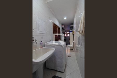 Casa para alugar com 670m², 4 quartos e 4 vagas Casa para alugar com 670m², 4 quartos e 4 vagasÁrea de Serviço