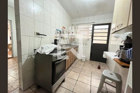 Casa à venda com 138m², 2 quartos e 2 vagas Casa à venda com 138m², 2 quartos e 2 vagasCozinha