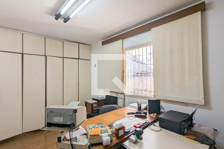 Casa à venda com 220m², 2 quartos e 2 vagas Casa à venda com 220m², 2 quartos e 2 vagasQuarto 2