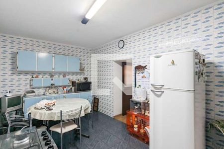 Casa à venda com 220m², 2 quartos e 2 vagas Casa à venda com 220m², 2 quartos e 2 vagasCozinha