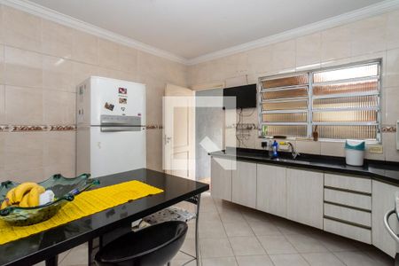 Casa à venda com 132m², 3 quartos e 2 vagas Casa à venda com 132m², 3 quartos e 2 vagasCozinha