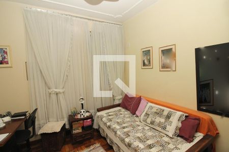 Apartamento à venda com 145m², 3 quartos e sem vaga Apartamento à venda com 145m², 3 quartos e sem vagaEscritório