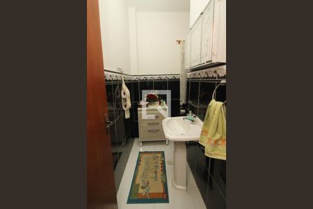 Apartamento à venda com 145m², 3 quartos e sem vaga Apartamento à venda com 145m², 3 quartos e sem vagaLavabo