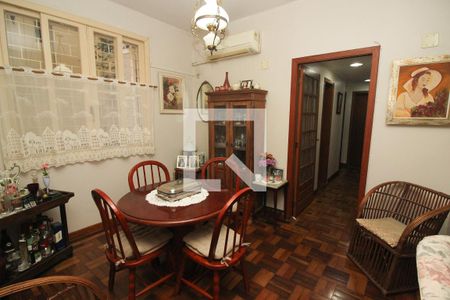 Apartamento à venda com 145m², 3 quartos e sem vaga Apartamento à venda com 145m², 3 quartos e sem vagaSala de Jantar