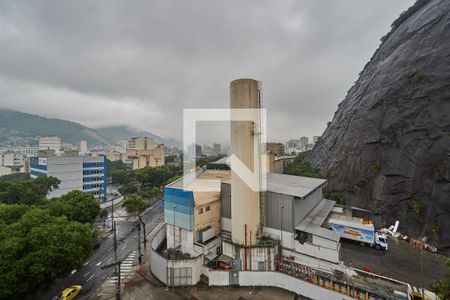 Apartamento à venda com 210m², 2 quartos e 2 vagasCobertura  Vista