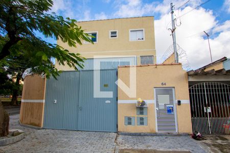 Studio para alugar com 32m², 1 quarto e sem vaga Studio para alugar com 32m², 1 quarto e sem vagaFachada