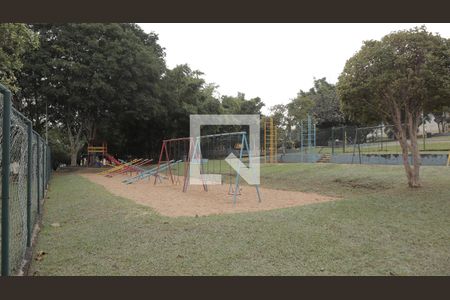 Apartamento à venda com 76m², 3 quartos e 2 vagasÁrea comum - Playground