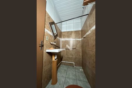 Banheiro de apartamento para alugar com 1 quarto, 40m² em Santos Dumont, São Leopoldo