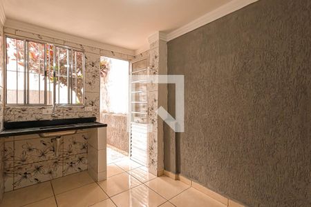 Sala/Cozinha de casa para alugar com 1 quarto, 30m² em Jardim Paraventi, Guarulhos