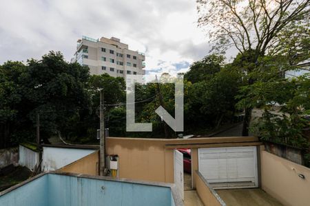 Casa de condomínio à venda com 169m², 3 quartos e 6 vagas Casa de condomínio à venda com 169m², 3 quartos e 6 vagasVista da Varanda dos Quartos