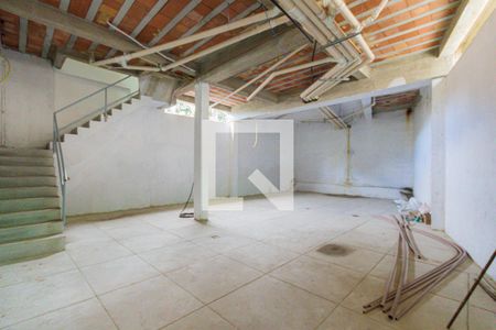 Casa de condomínio à venda com 169m², 3 quartos e 6 vagas Casa de condomínio à venda com 169m², 3 quartos e 6 vagasGaragem