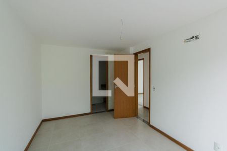 Casa de condomínio à venda com 169m², 3 quartos e 6 vagas Casa de condomínio à venda com 169m², 3 quartos e 6 vagasSuíte