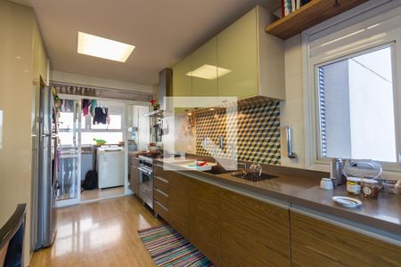 Apartamento à venda com 187m², 3 quartos e 3 vagasCozinha 