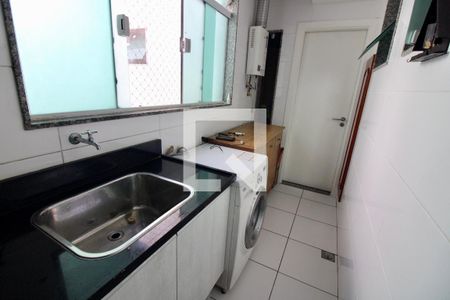 Apartamento à venda com 187m², 4 quartos e 4 vagas Apartamento à venda com 187m², 4 quartos e 4 vagasÁrea de Serviço