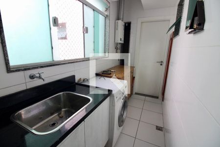 Apartamento à venda com 187m², 4 quartos e 4 vagas Apartamento à venda com 187m², 4 quartos e 4 vagasÁrea de Serviço