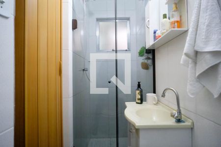 Casa à venda com 200m², 4 quartos e 1 vaga Casa à venda com 200m², 4 quartos e 1 vagaBanheiro da Suíte 1