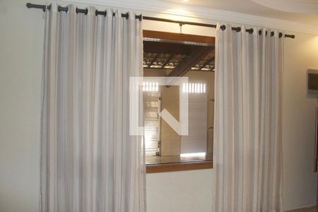 Sala  de casa para alugar com 3 quartos, 173m² em Vila Caiçara, Praia Grande