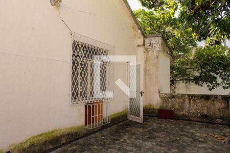 Casa à venda com 85m², 3 quartos e 1 vaga Casa à venda com 85m², 3 quartos e 1 vagaVaranda do Quarto 1