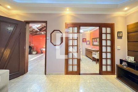 Casa à venda com 163m², 3 quartos e 6 vagasSala 2