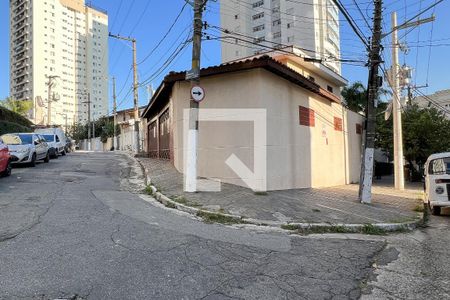 Casa à venda com 163m², 3 quartos e 6 vagasFachada