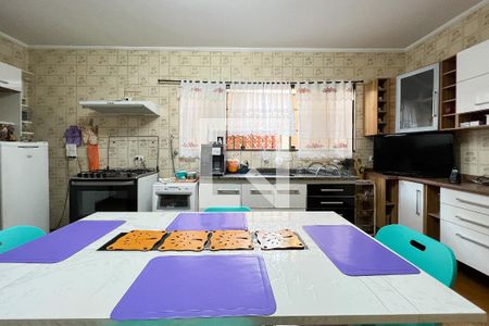 Casa à venda com 163m², 3 quartos e 6 vagasCozinha