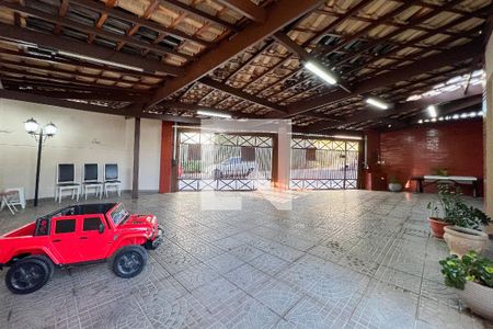 Casa à venda com 163m², 3 quartos e 6 vagasGaragem