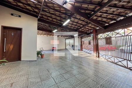 Casa à venda com 163m², 3 quartos e 6 vagasGaragem