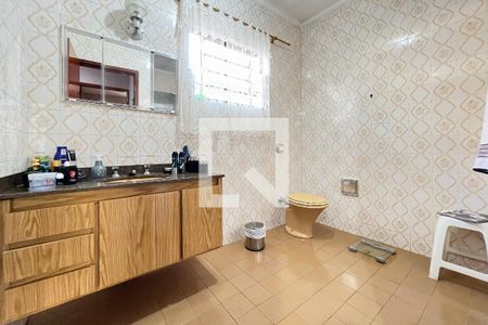 Casa à venda com 163m², 3 quartos e 6 vagasBanheiro Social