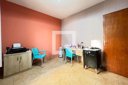 Casa à venda com 163m², 3 quartos e 6 vagasQuarto 1