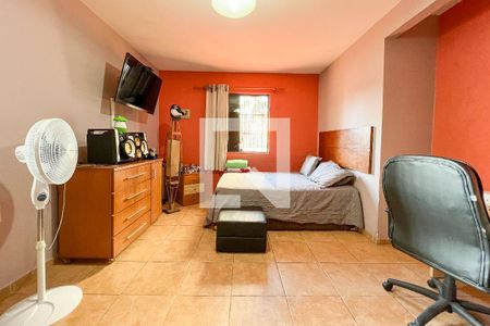 Casa à venda com 163m², 3 quartos e 6 vagasQuarto 2