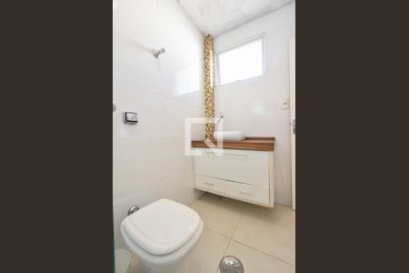 Casa à venda com 142m², 3 quartos e 2 vagasBanheiro Suíte 01