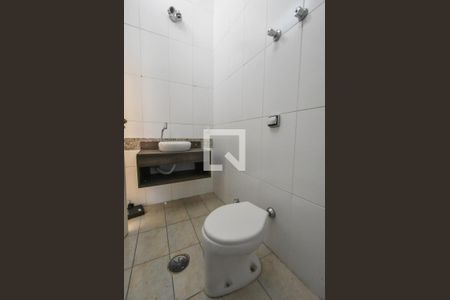 Casa à venda com 142m², 3 quartos e 2 vagasBanheiro 02