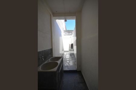 Casa para alugar com 85m², 2 quartos e 1 vagaÁrea de serviço